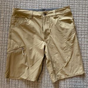 Patagonia Hiking Shorts Mens Size 32 Waist (Quandry Shorts)
